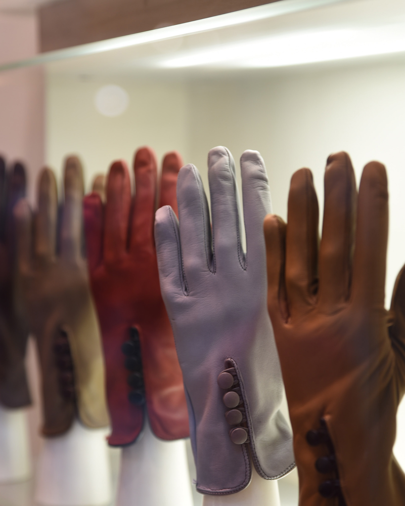 'Raft Clothing' gloves collection